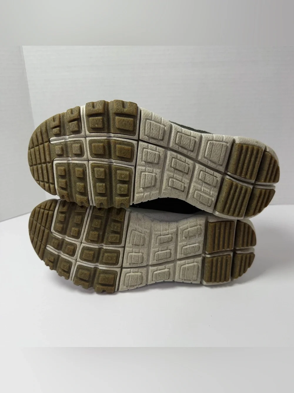 Nike Free Terra Vista Sneakers